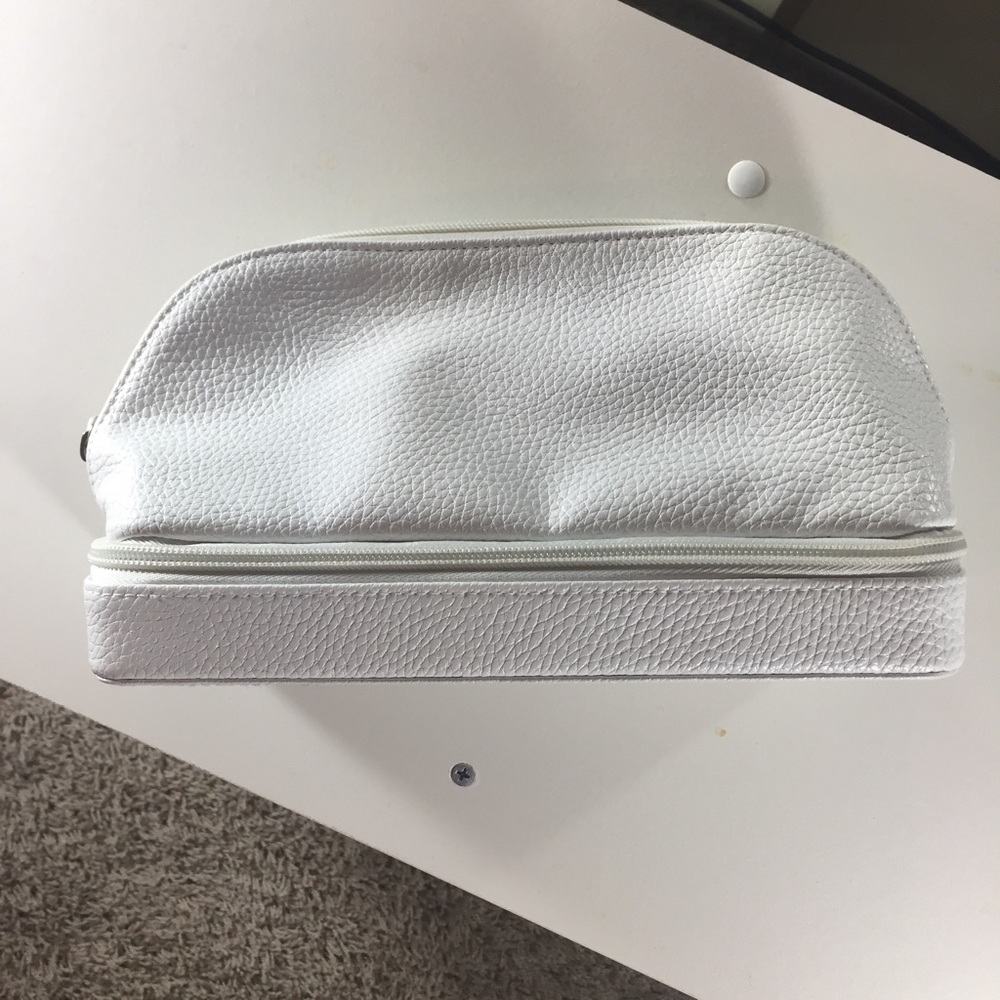 Travel Jewelry or Cosmetics Pouch